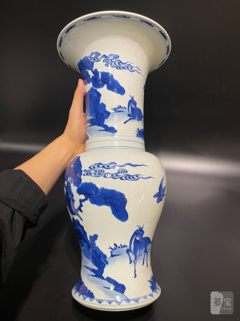 清康熙 青花山水鹤鹿同春凤尾尊 - 图8